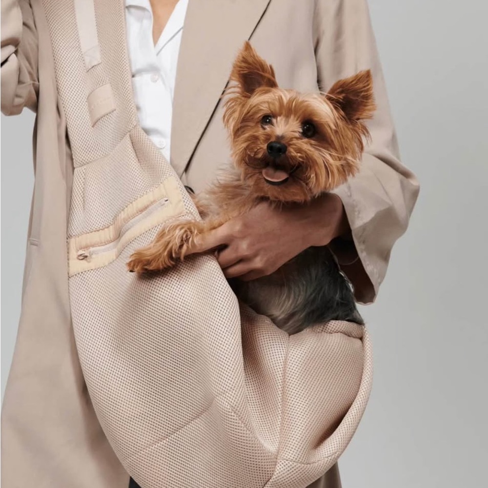 🐶👜 Maxbone Mesh Sling Carrier Beige NWT